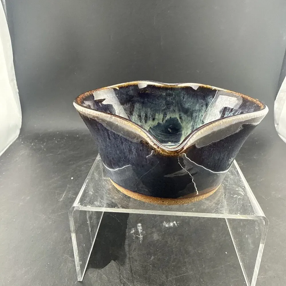 Sandra O'Quinn Pottery Seagrove NC Hand Thrown Blue Drip Glaze Heart Shaped Bowl